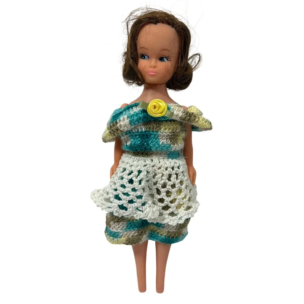 Vintage Hong Kong Fashion Doll Brunette 9 Inch Crochet Dress Teal Cream Tan